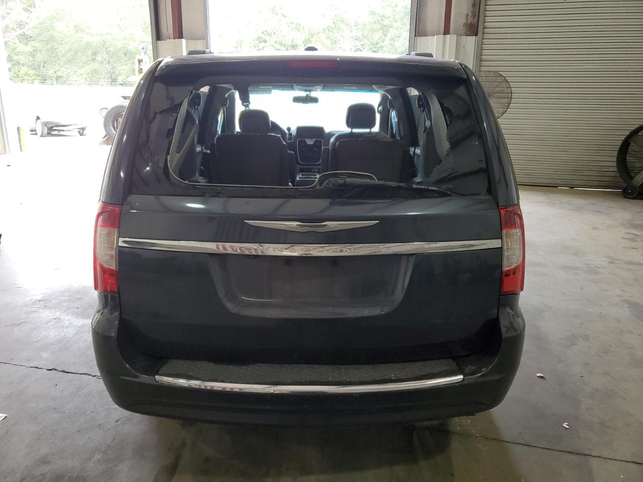 2013 Chrysler Town & Country VIN 2C4RC1BG0DR652837 Copart auction photo, front end / rear end damage thumbnail 6