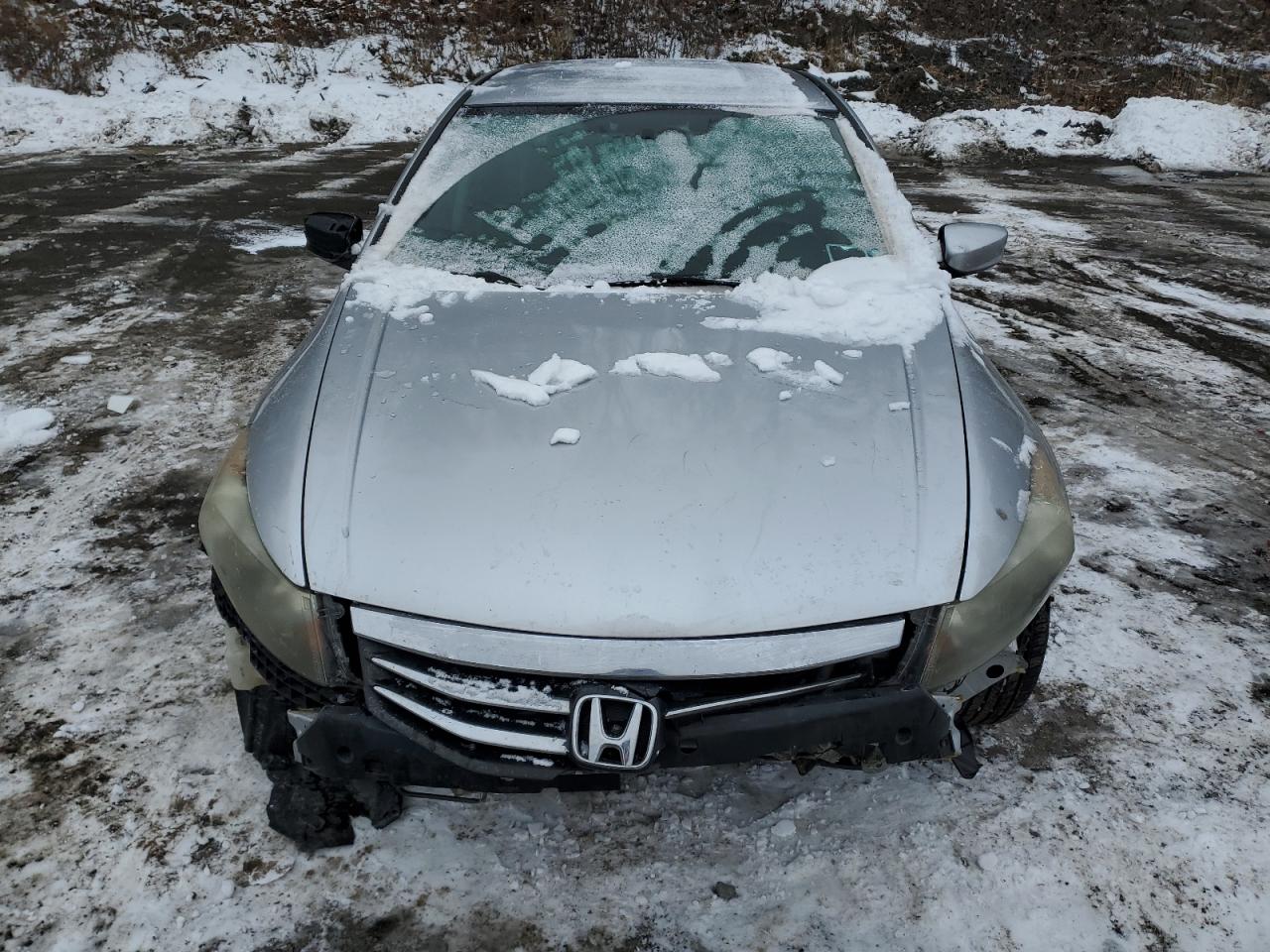 2011 Honda Accord VIN 1HGCP2F33BA039587 Copart auction photo, front end / minor dent/scratches damage thumbnail 5