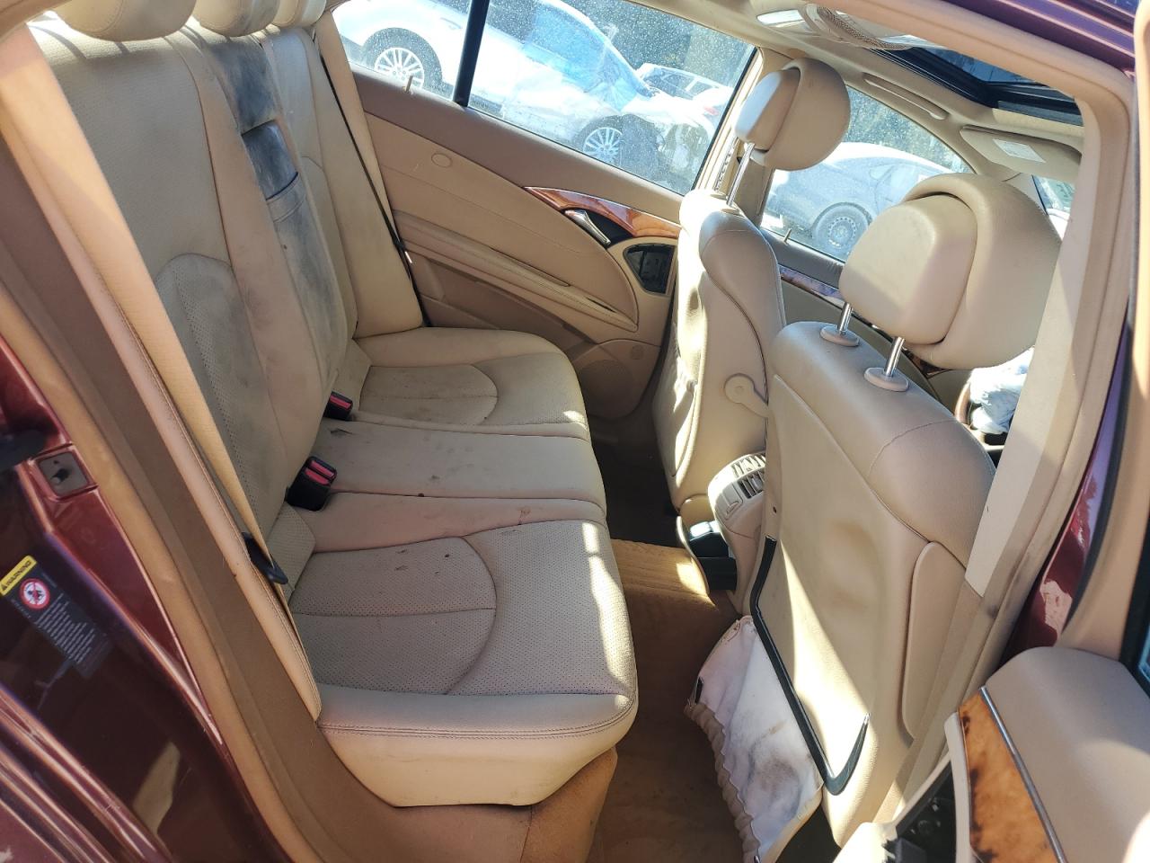 2007 Mercedes-Benz E-klasse VIN WDBUF56XX7B091194 Copart auction photo, front end damage thumbnail 10