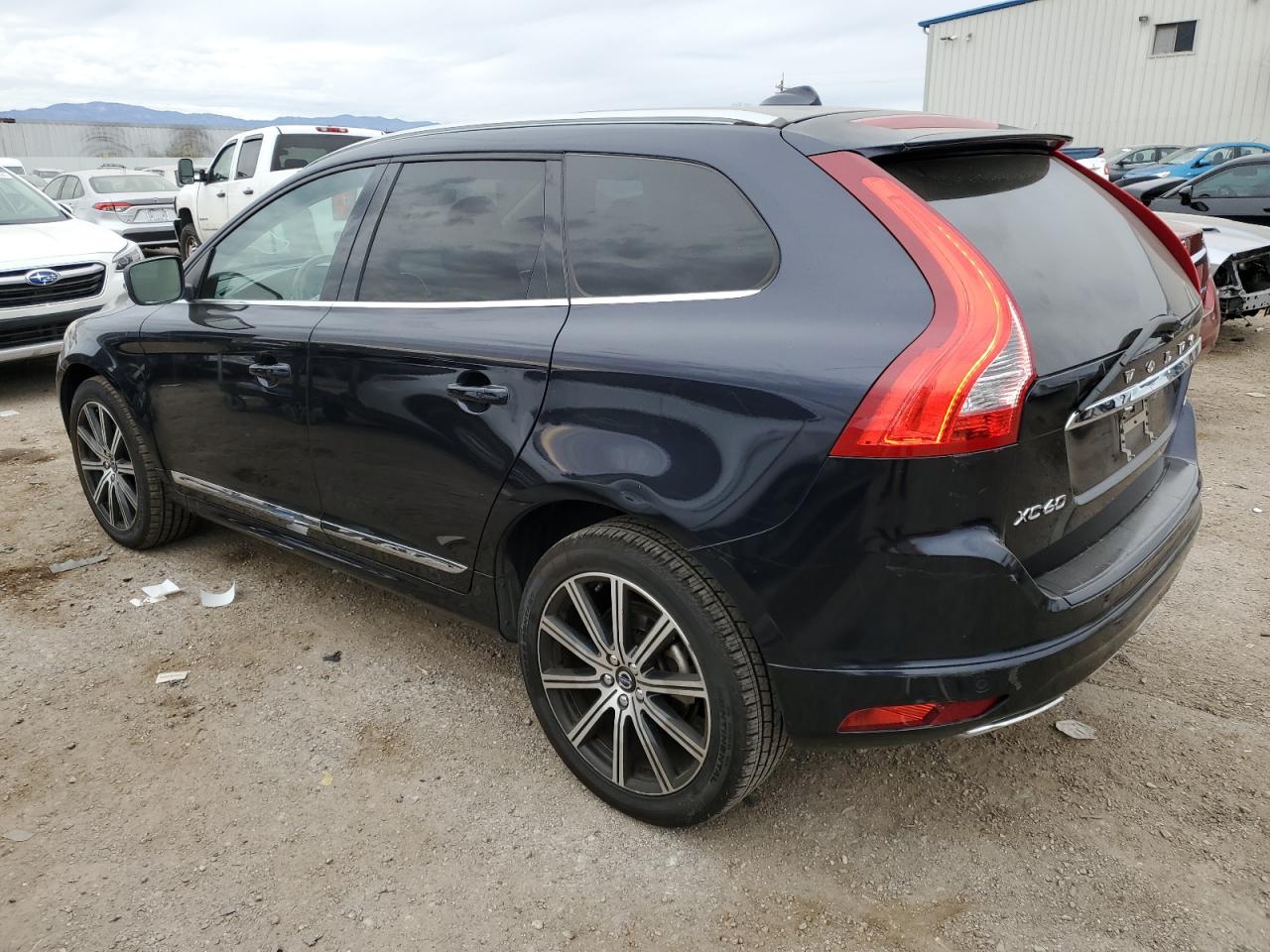 2016 Volvo XC60 VIN YV440MDM0G2822833 Copart auction photo, front end damage thumbnail 2