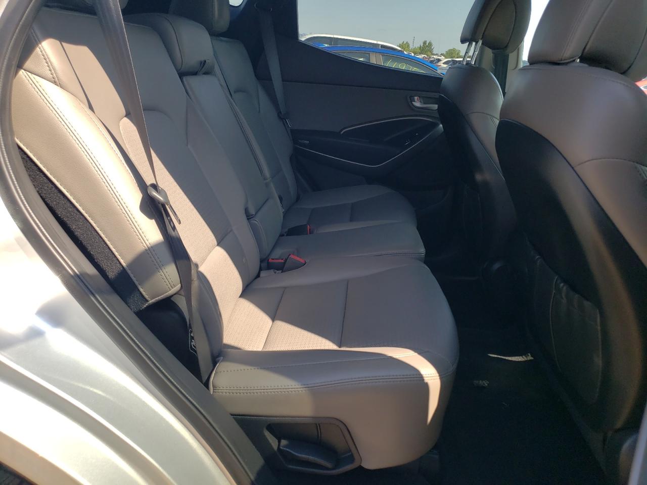 2013 Hyundai Santa Fe VIN 5XYZU3LA8DG052333 Copart auction photo, front end / minor dent/scratches damage thumbnail 11