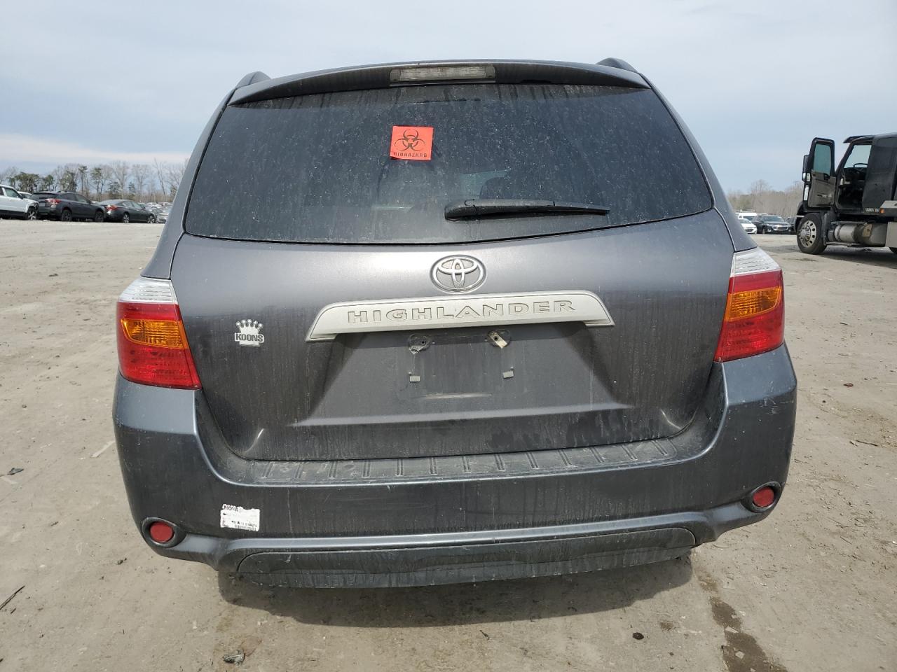 2010 Toyota Highlander VIN 5TDZK3EH1AS003702 Copart auction photo, side / front end damage thumbnail 6