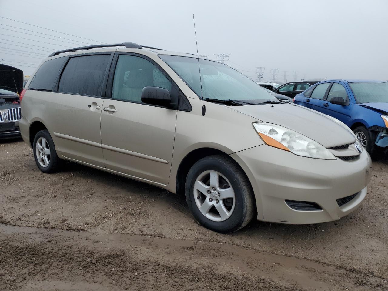 2009 Toyota Sienna VIN 5TDZK23C59S250542 Copart auction photo, rear end / minor dent/scratches damage thumbnail 4