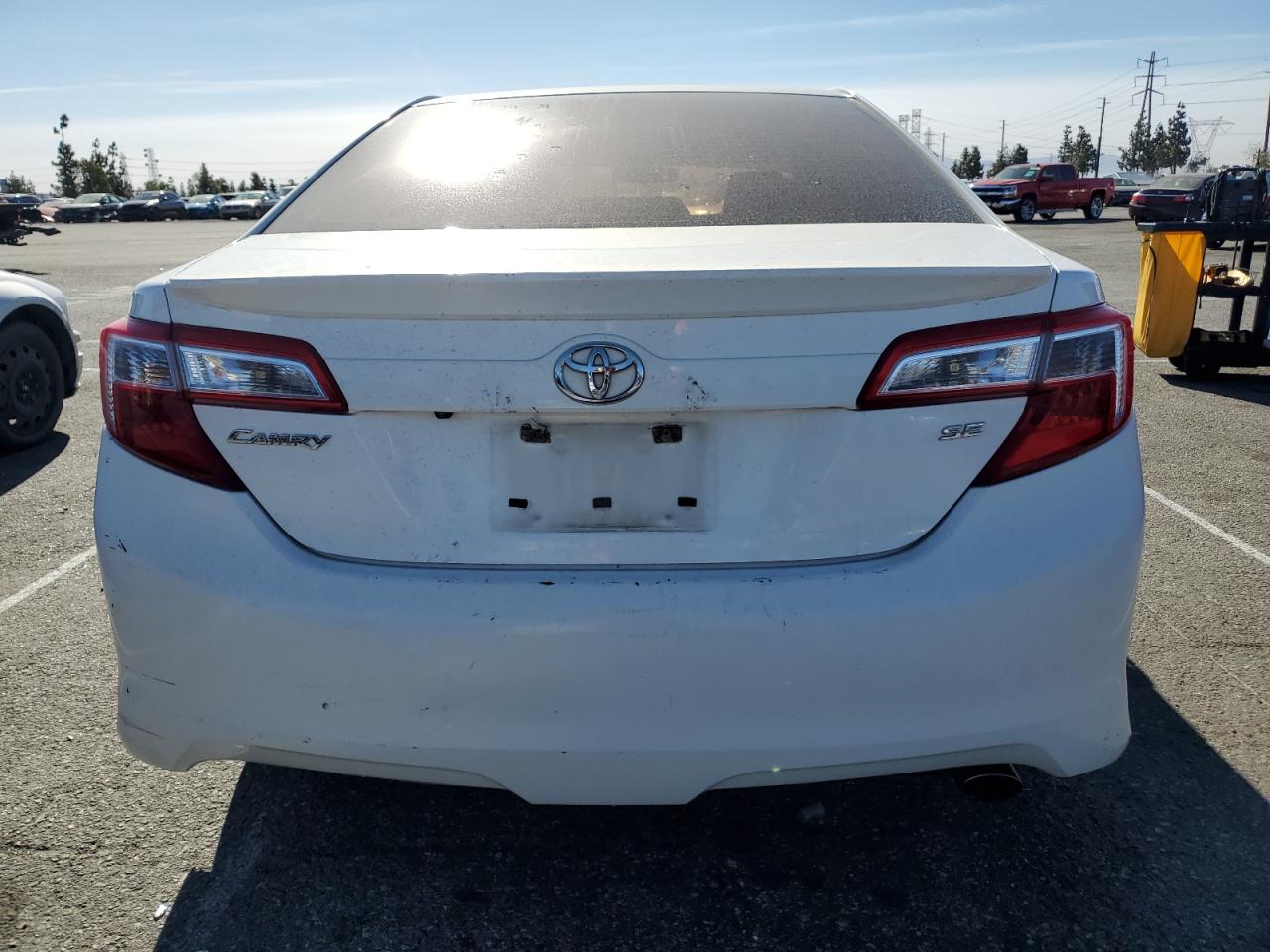 2014 Toyota Camry VIN 4T1BF1FK4EU440112 Copart auction photo, front end / side damage thumbnail 6