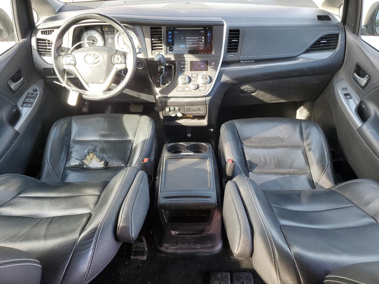 2016 Toyota Sienna VIN 5TDXK3DC2GS755155 Copart auction photo, rear end damage thumbnail 8