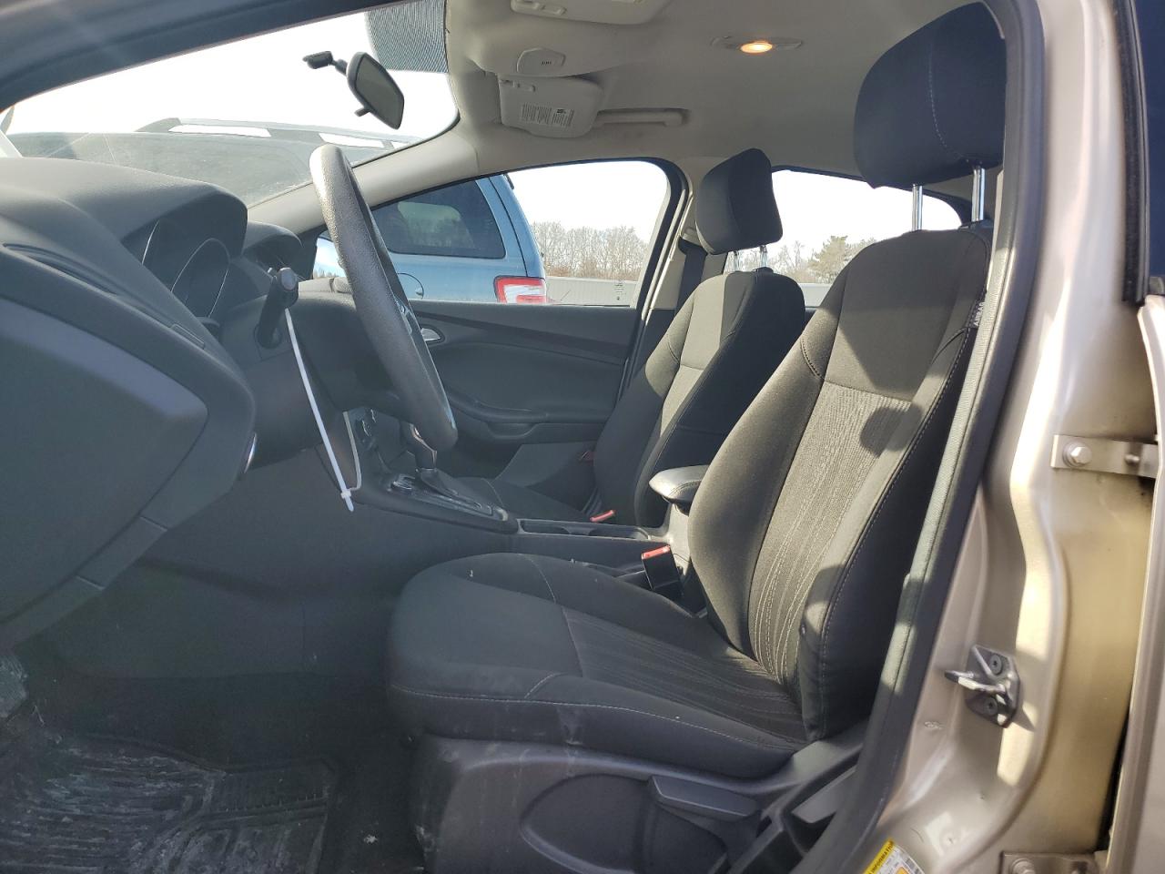2017 Ford Focus VIN 1FADP3K25HL335798 Copart auction photo, front end damage thumbnail 7