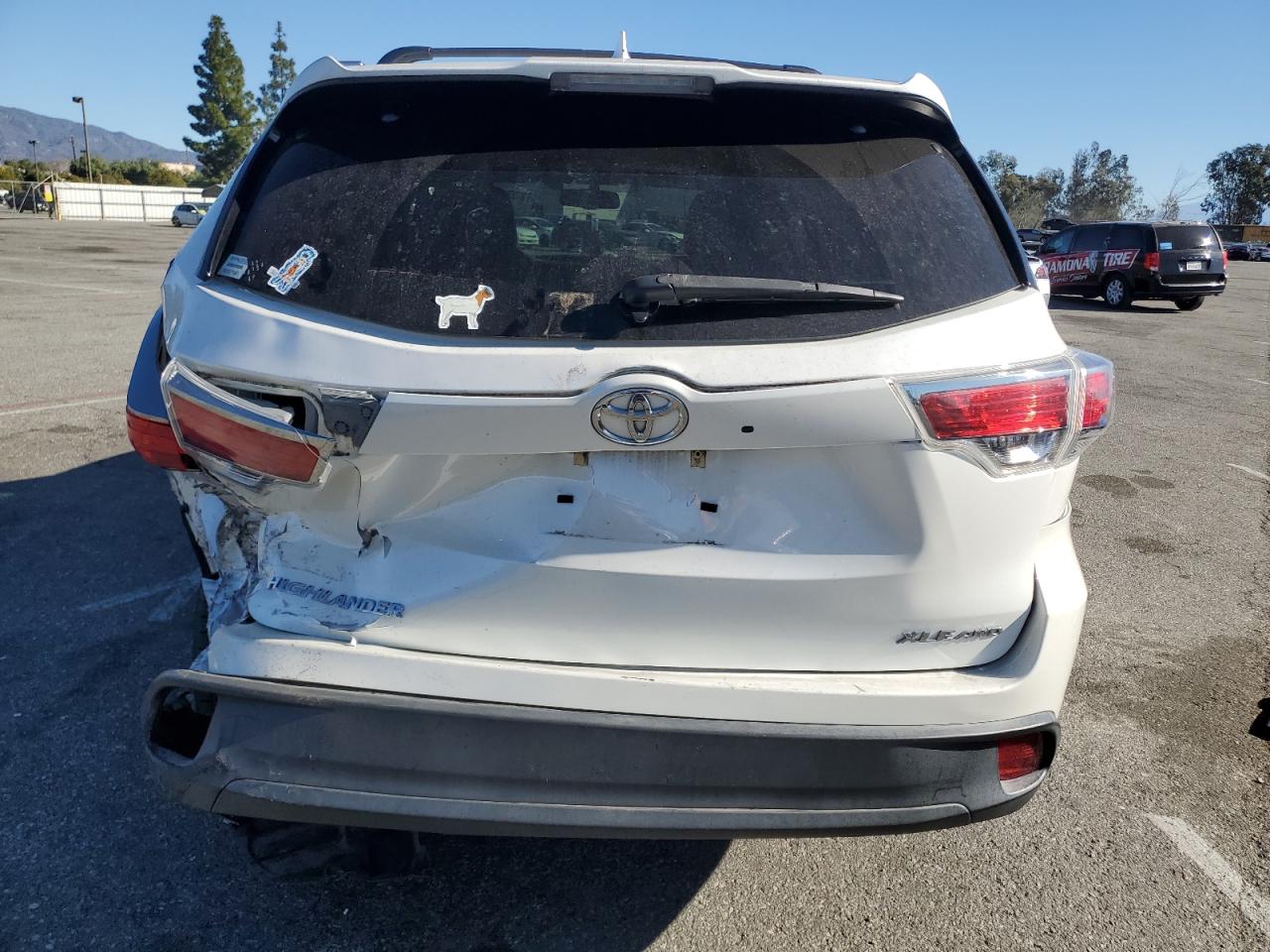 2016 Toyota Highlander VIN 5TDJKRFH0GS348064 Copart auction photo, rear end damage thumbnail 6