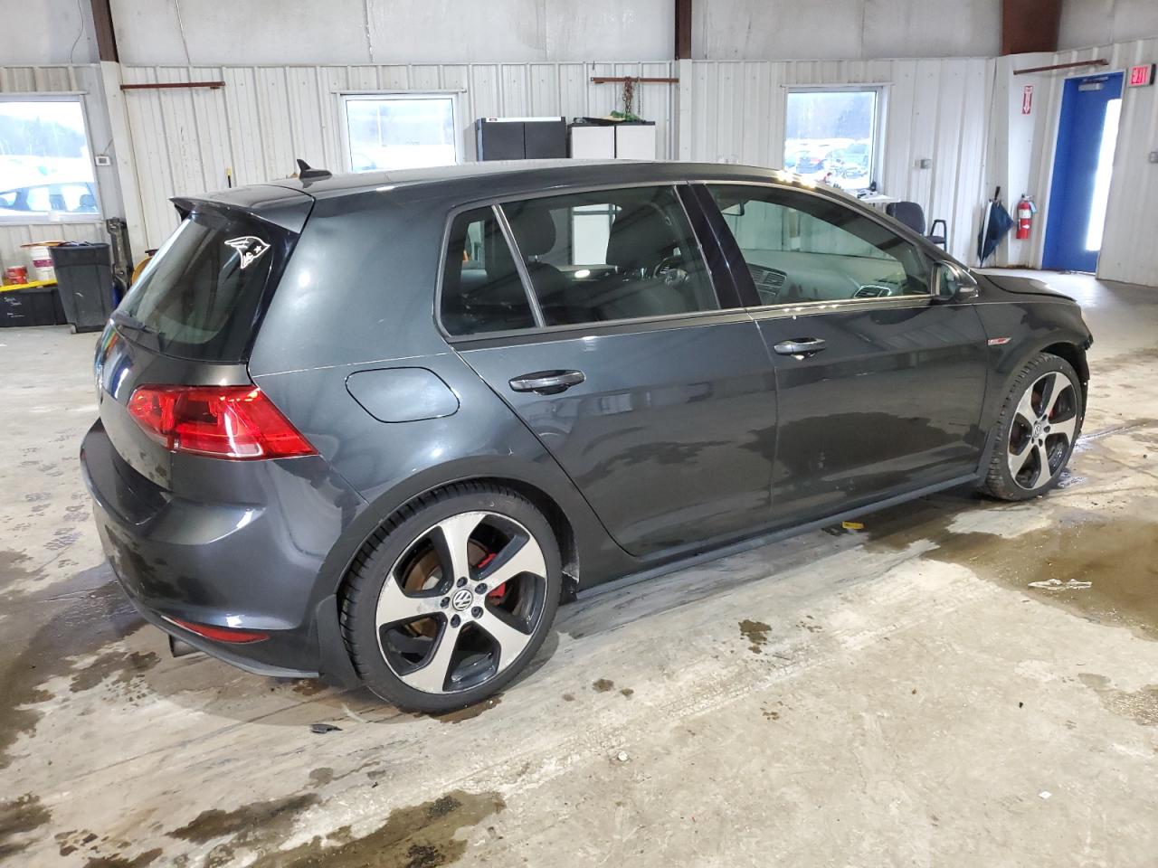 2015 Volkswagen GTI VIN 3VW5T7AU4FM097486 Copart auction photo, front end damage thumbnail 3