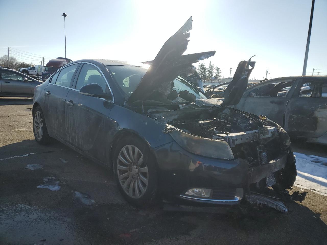 2013 Buick Regal VIN 2G4GS5EVXD9185806 Copart auction photo, burn damage thumbnail 4