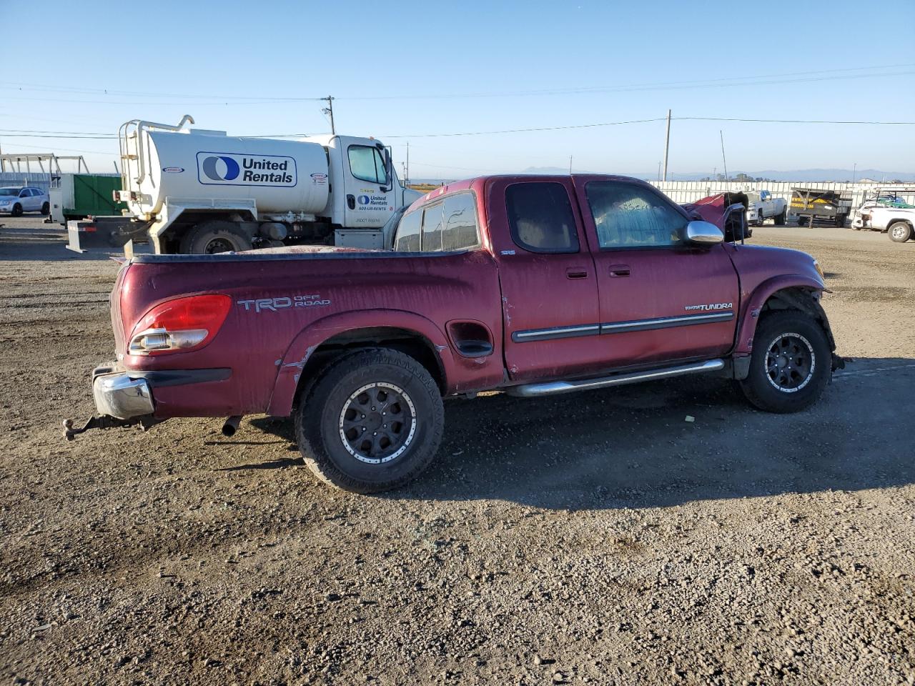 2003 Toyota Tundra VIN 5TBBT44133S371433 Copart auction photo, front end / side damage thumbnail 3
