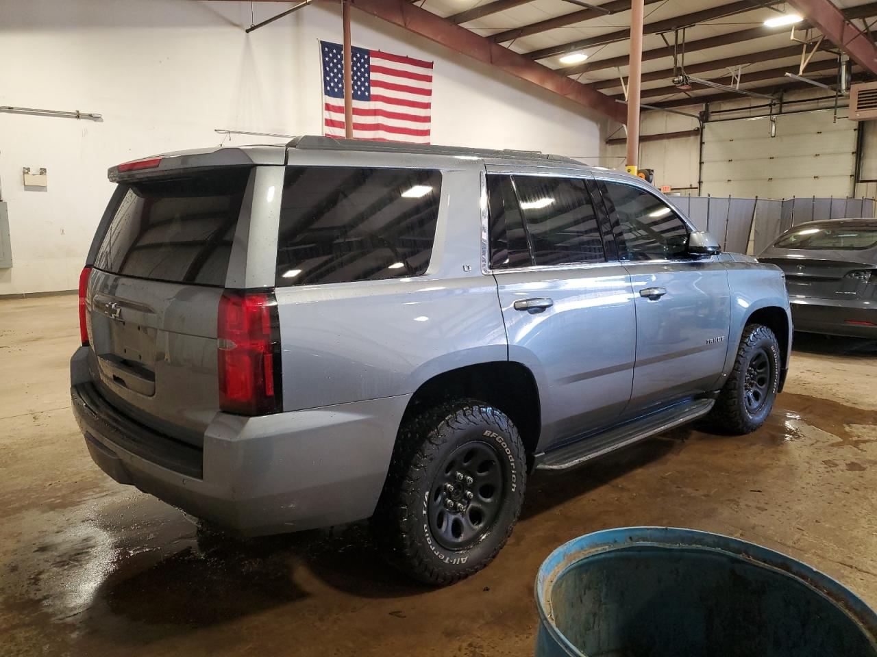 2020 Chevrolet Tahoe VIN 1GNSKBKCXLR103455 Copart auction photo, side damage thumbnail 3