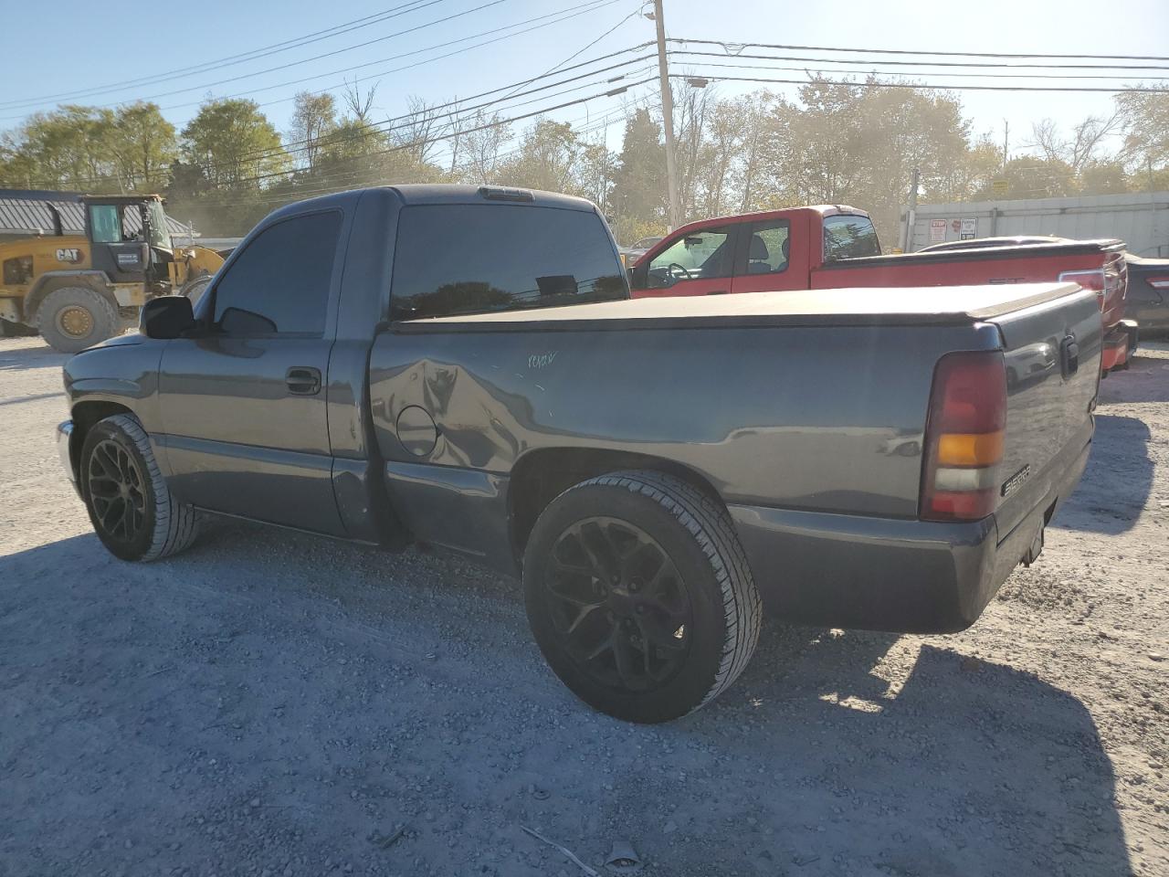 2001 GMC Sierra VIN 1GTEC14TX1Z255386 Copart auction photo, all over damage thumbnail 2