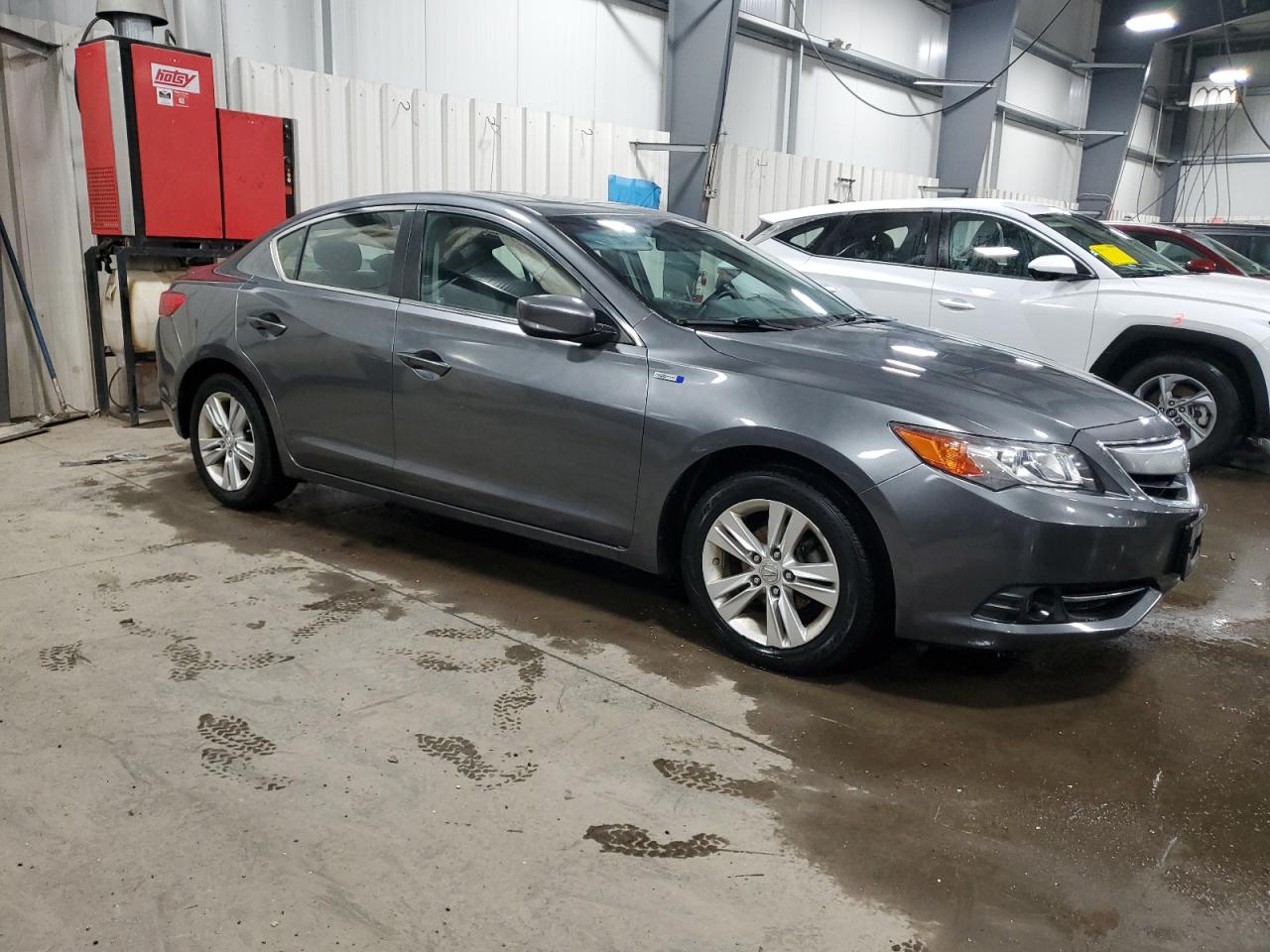 2013 Acura ILX VIN 19VDE3F32DE301705 Copart auction photo, undercarriage damage thumbnail 4