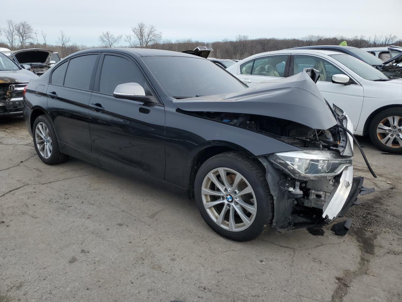 2018 BMW 3er VIN WBA8A3C57JA489644 Copart auction photo, front end / rear end damage thumbnail 4