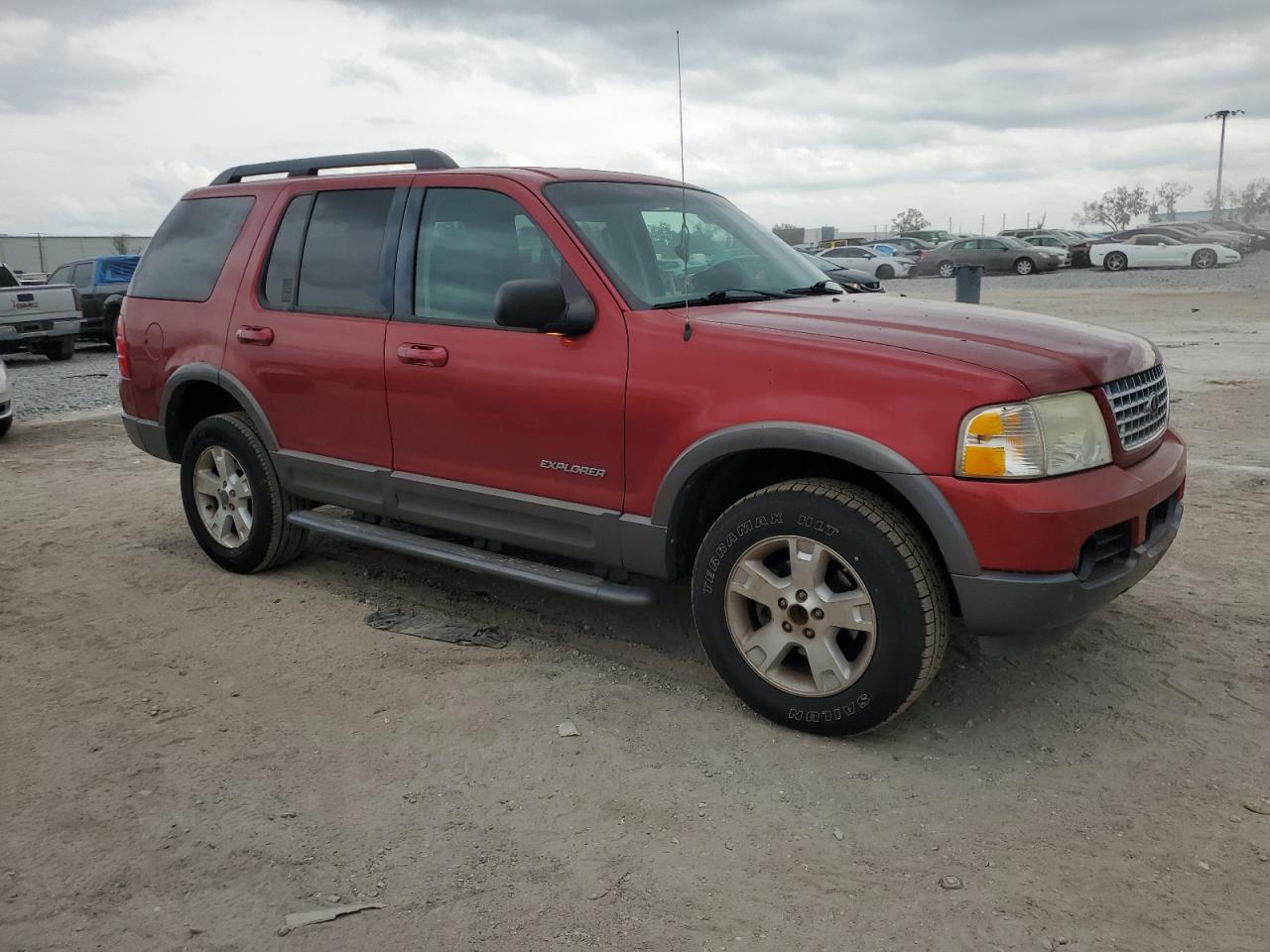 2005 Ford Explorer VIN 1FMZU63KX5UA76686 Copart auction photo, minor dent/scratches / mechanical damage thumbnail 4