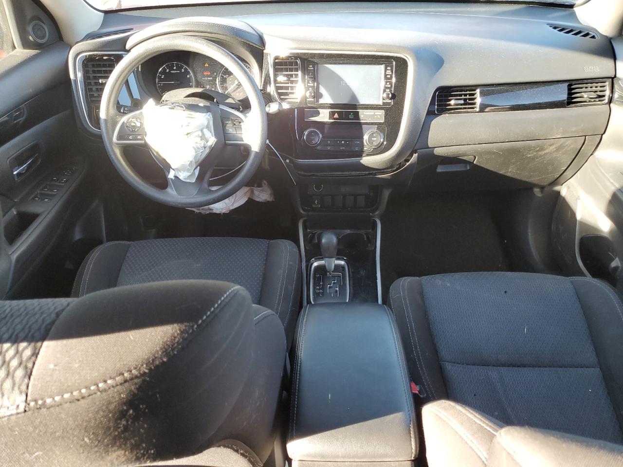 2019 Mitsubishi Outlander VIN JA4AD2A36KZ055266 Copart auction photo, front end damage thumbnail 8