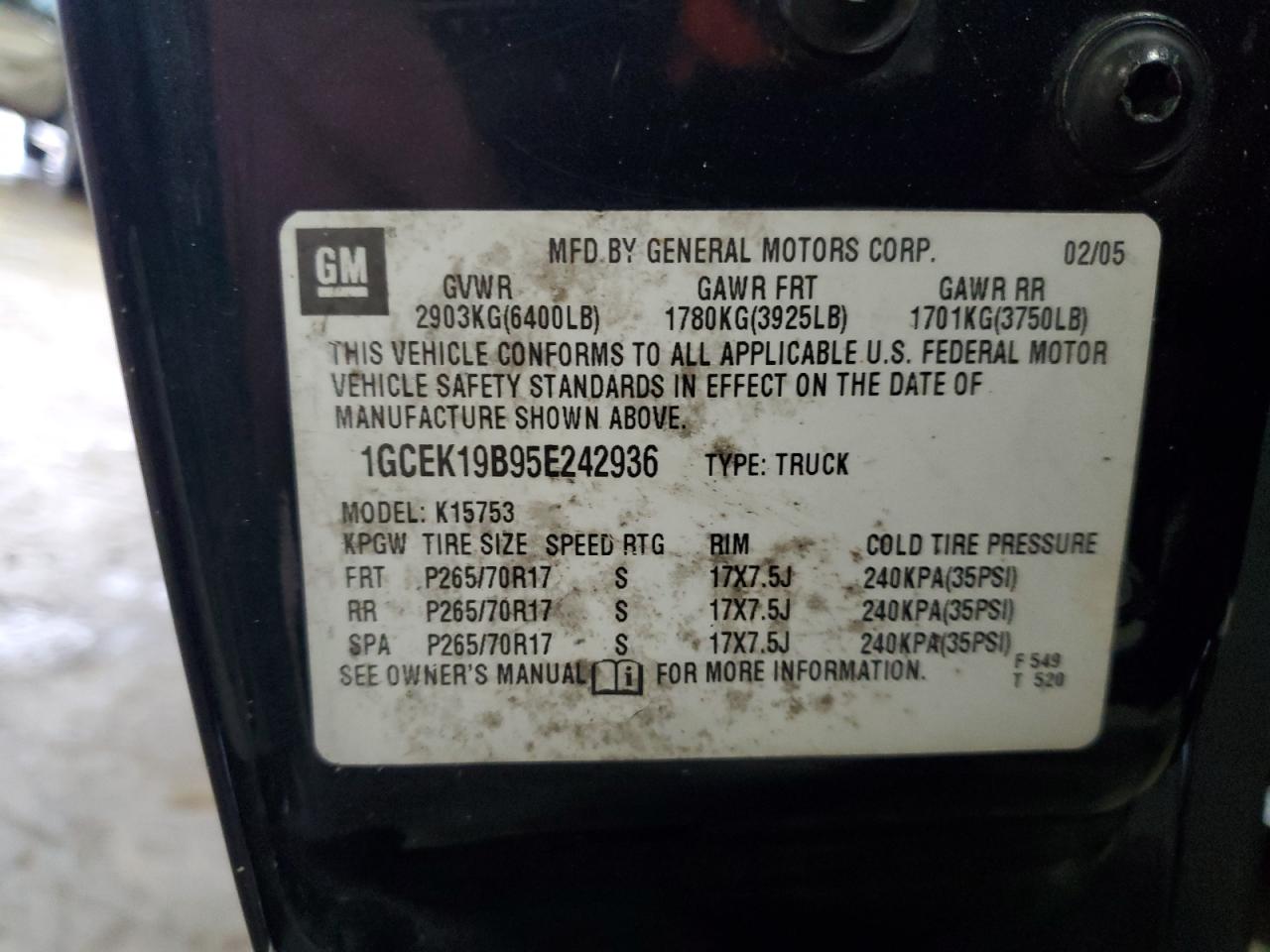 2005 Chevrolet Silverado VIN 1GCEK19B95E242936 Copart auction photo, front end / undercarriage damage thumbnail 14