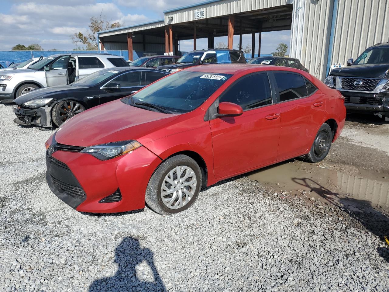 2018 Toyota Corolla VIN 5YFBURHEXJP828615