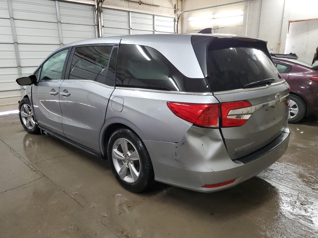 2020 Honda Odyssey VIN 5FNRL6H57LB066620 Copart auction photo, front end / rear end damage thumbnail 2