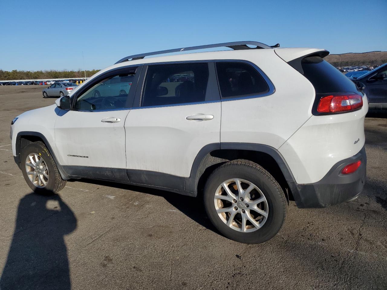2014 Jeep Grand Cherokee VIN 1C4PJMCB2EW140863 Copart auction photo, minor dent/scratches damage thumbnail 2