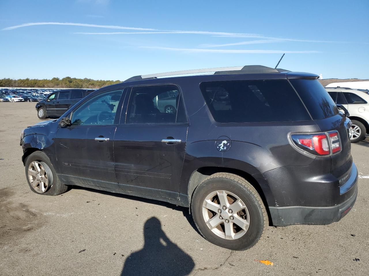 2015 GMC Acadia VIN 1GKKVPKD9FJ197602 Copart auction photo, front end / side damage thumbnail 2