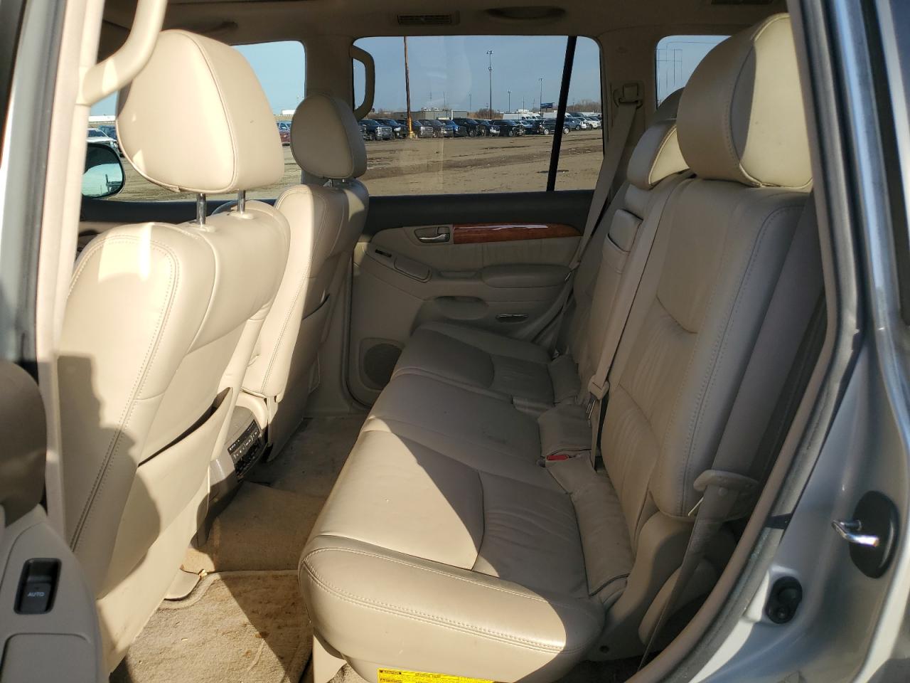 2004 Lexus GX VIN JTJBT20X840050575 Copart auction photo, minor dent/scratches damage thumbnail 11