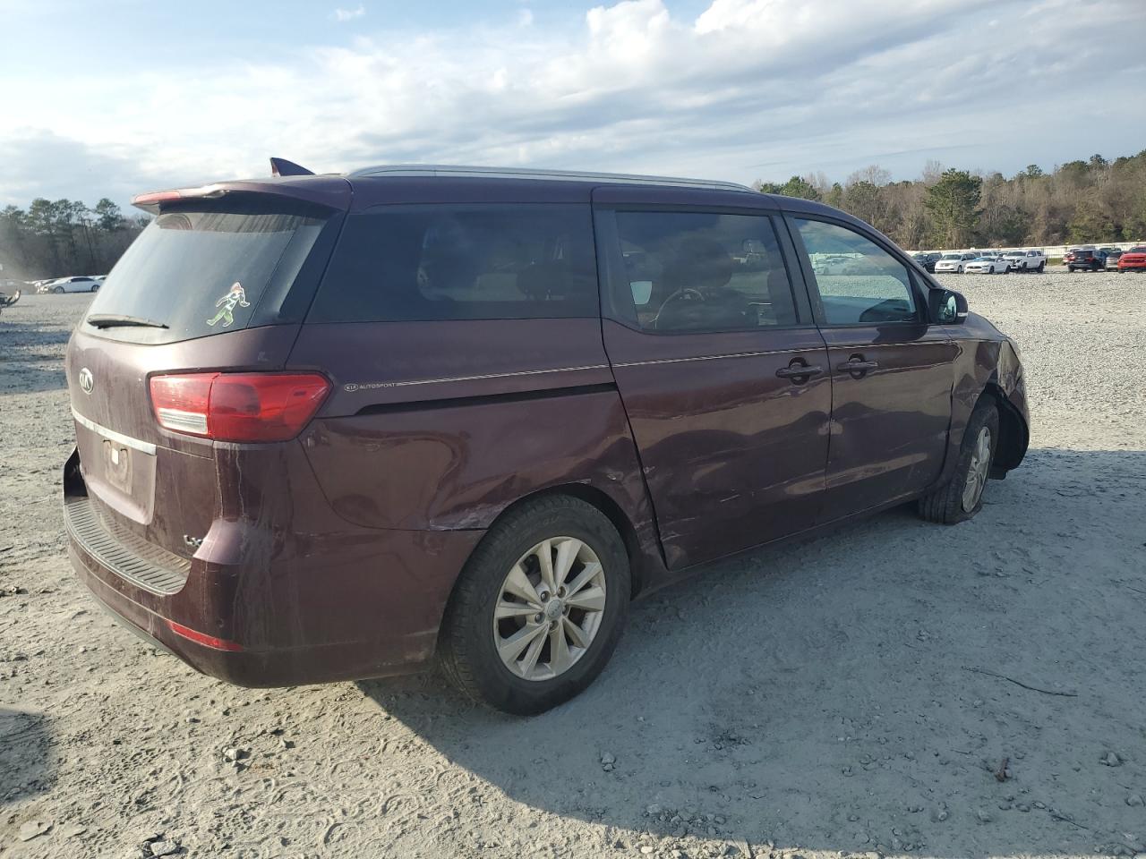 2015 KIA Sedona VIN KNDMB5C13F6017801 Copart auction photo, all over damage thumbnail 3