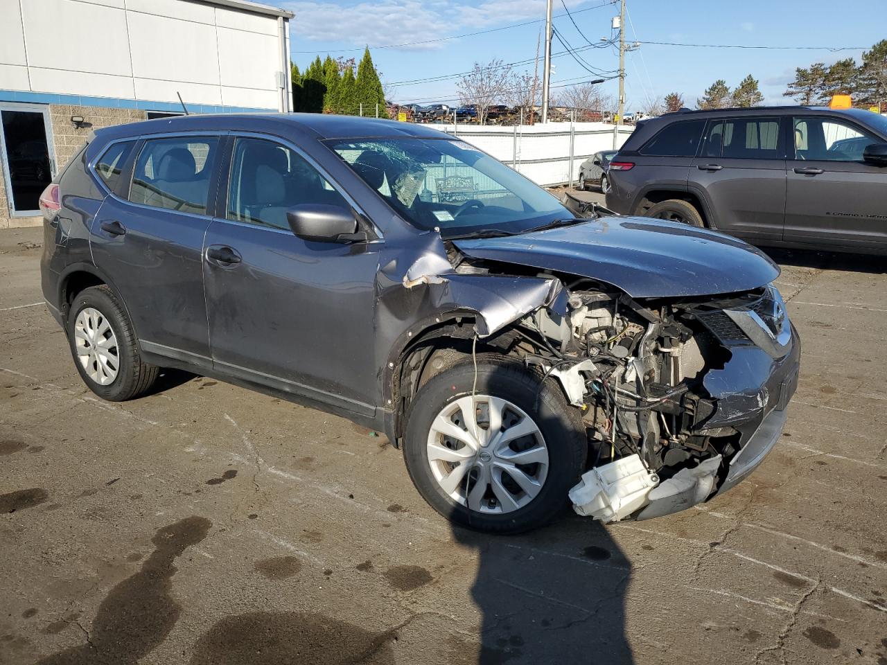 2016 Nissan Rogue VIN KNMAT2MV6GP651826 Copart auction photo, front end / minor dent/scratches damage thumbnail 4