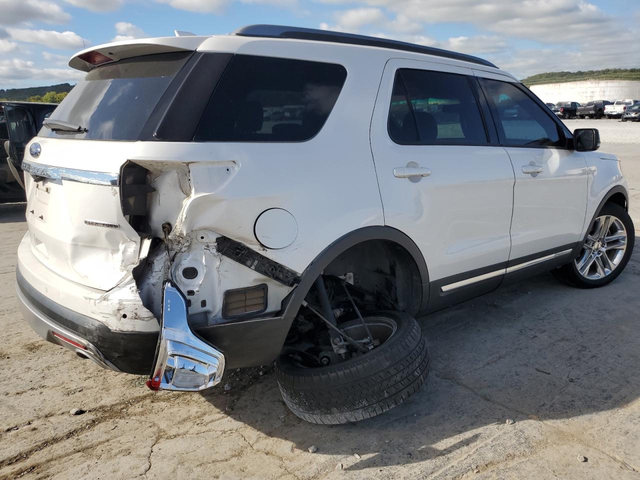 2016 Ford Explorer VIN 1FM5K7D80GGC85739 Copart auction photo, rear end / undercarriage damage thumbnail 3