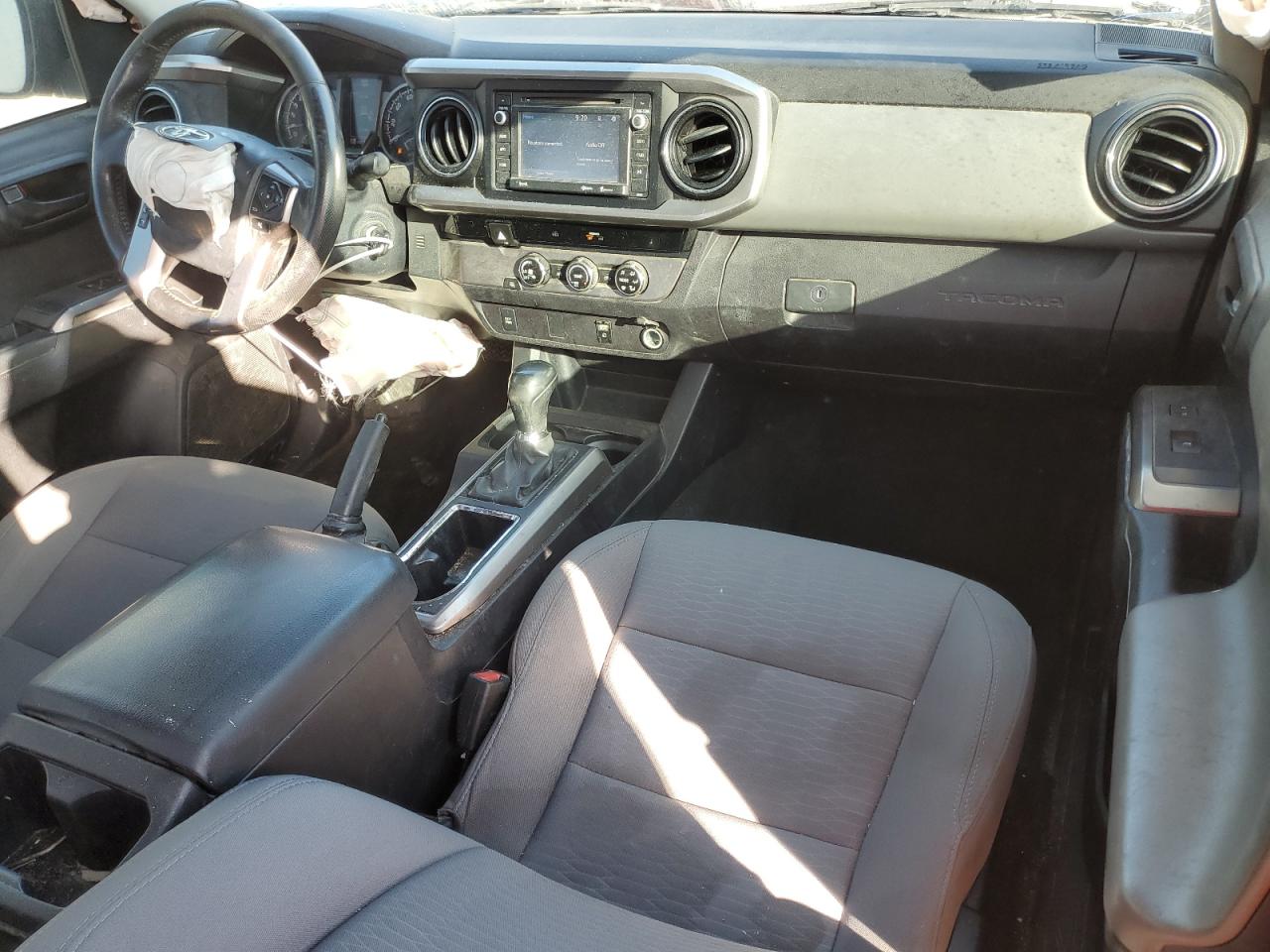 2017 Toyota Tacoma VIN 5TFRX5GN0HX091663 Copart auction photo, front end / side damage thumbnail 8