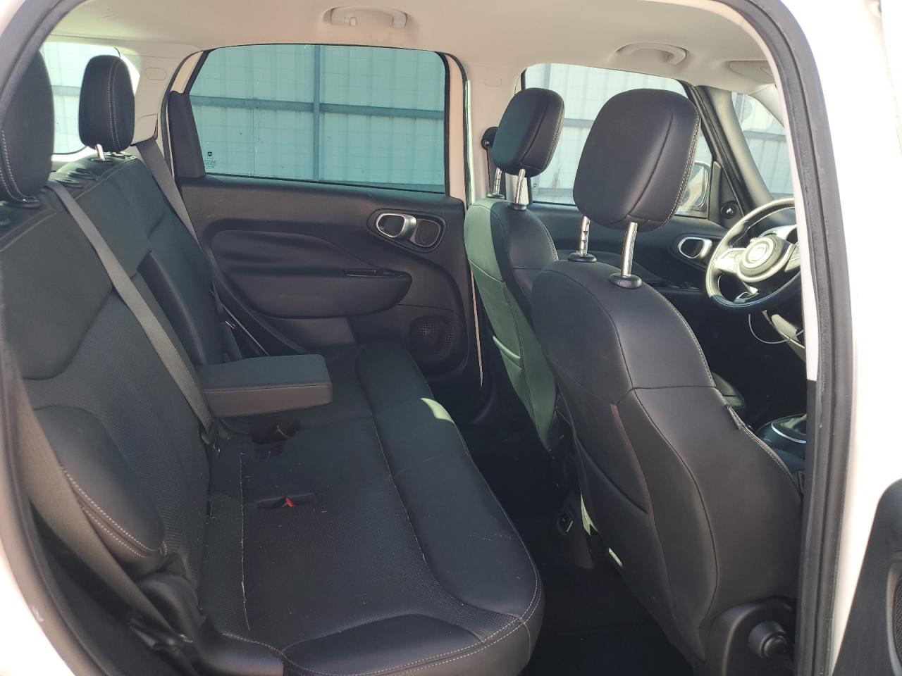 2019 Fiat 500 VIN ZFBNFADH7KZ041883 Copart auction photo, front end / minor dent/scratches damage thumbnail 10