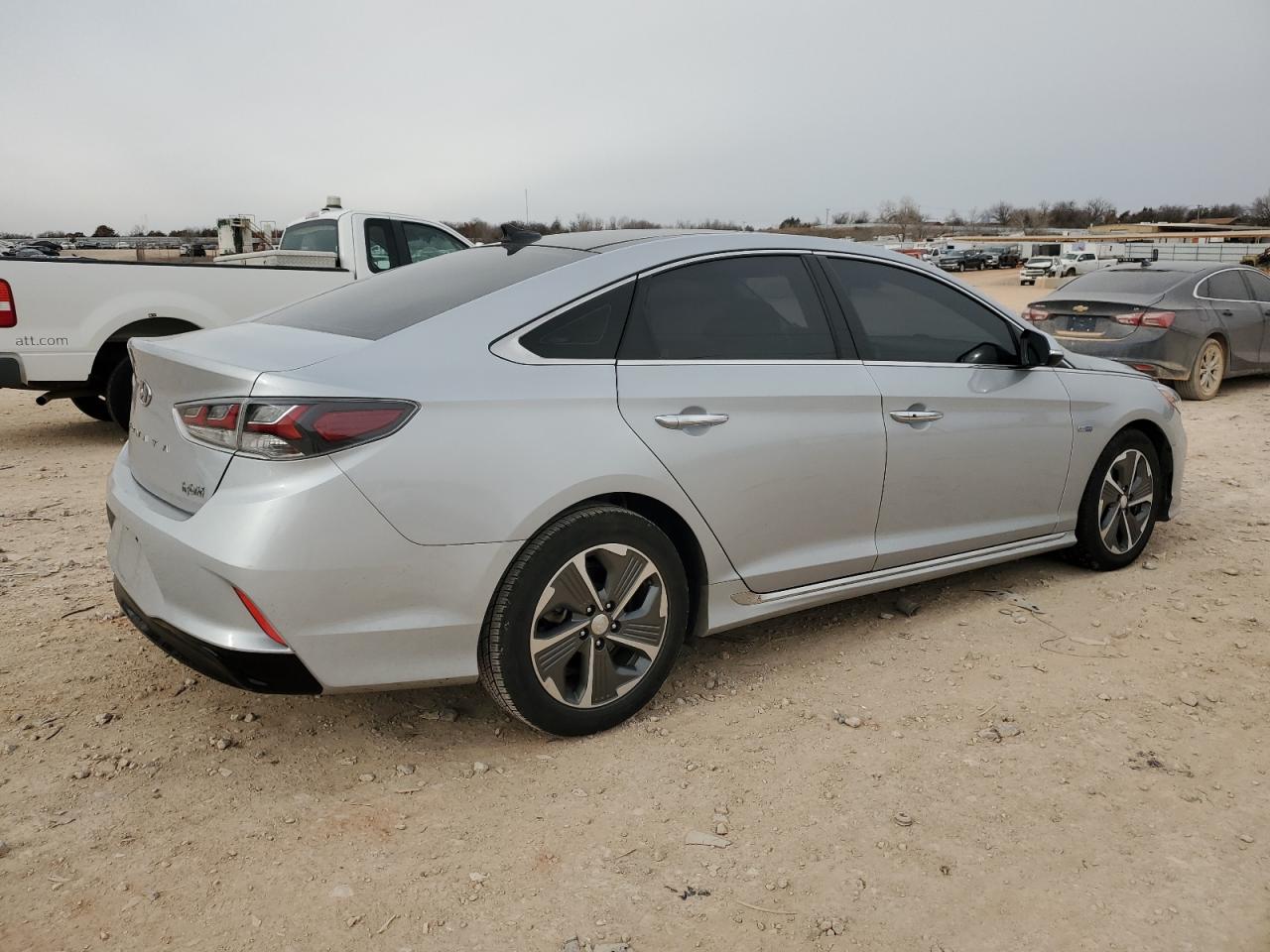 2019 Hyundai Sonata VIN KMHE34L38KA093143 Copart auction photo, hail / minor dent/scratches damage thumbnail 3