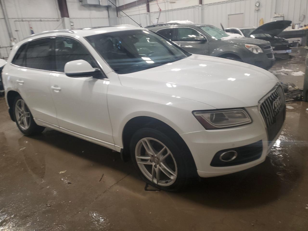 2014 Audi Q5 VIN WA1LFAFP5EA072846 Copart auction photo, undercarriage / side damage thumbnail 4