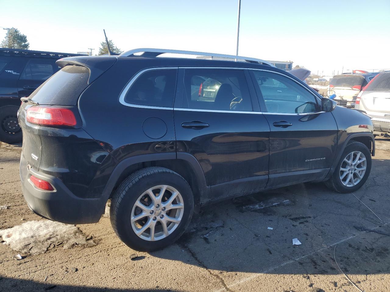 2017 Jeep Grand Cherokee VIN 1C4PJLCB0HW540953 Copart auction photo, front end damage thumbnail 3