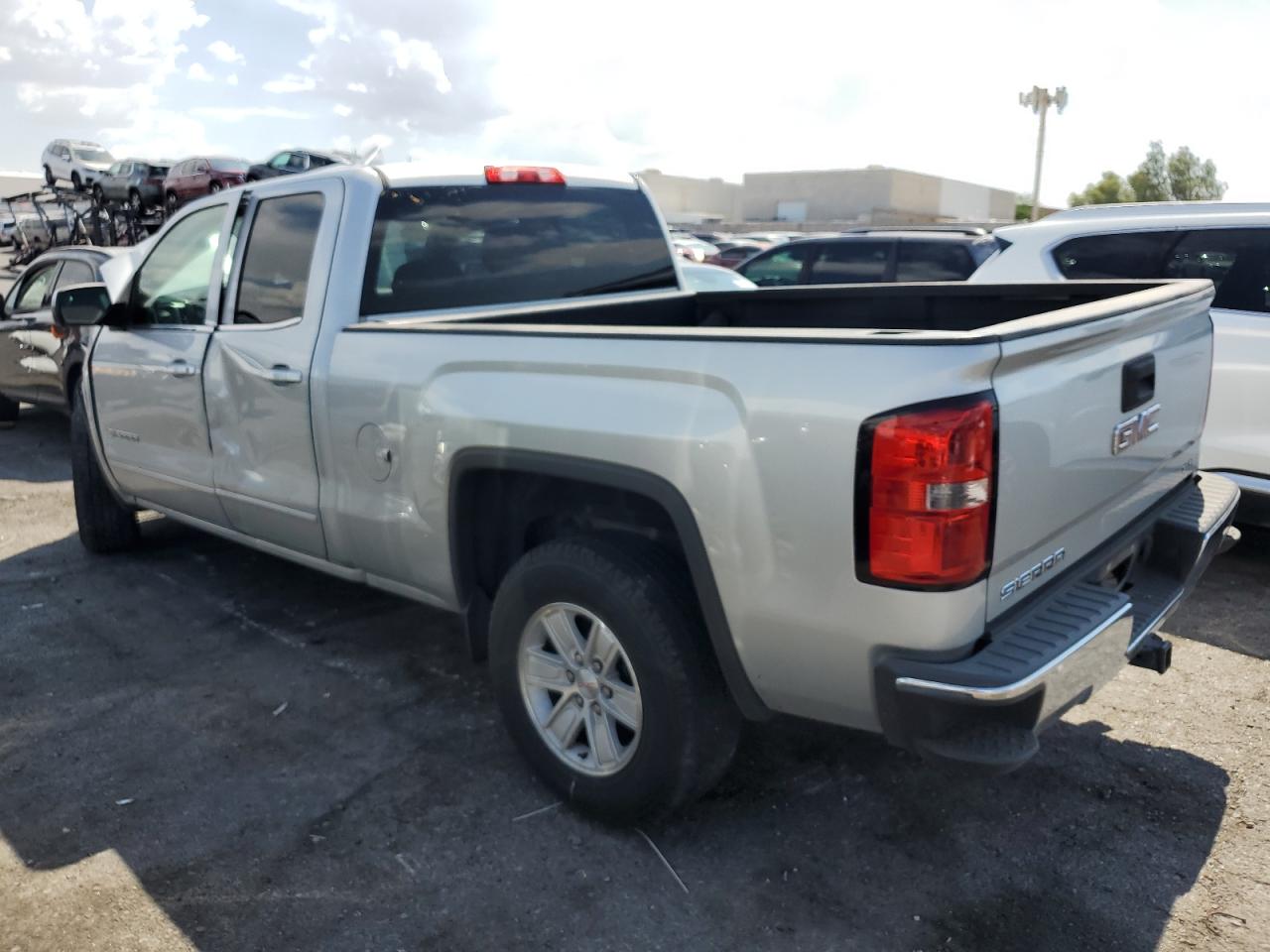 2014 GMC Sierra VIN 1GTR1UEH2EZ111064 Copart auction photo, front end / side damage thumbnail 2
