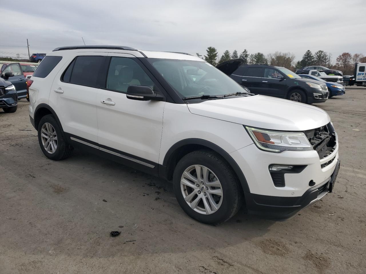2018 Ford Explorer VIN 1FM5K8D87JGC61354 Copart auction photo, front end damage thumbnail 4