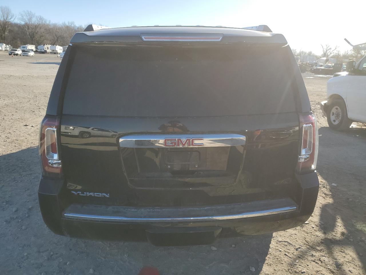 2015 GMC Yukon VIN 1GKS2CKJ5FR538888 Copart auction photo, front end / undercarriage damage thumbnail 6