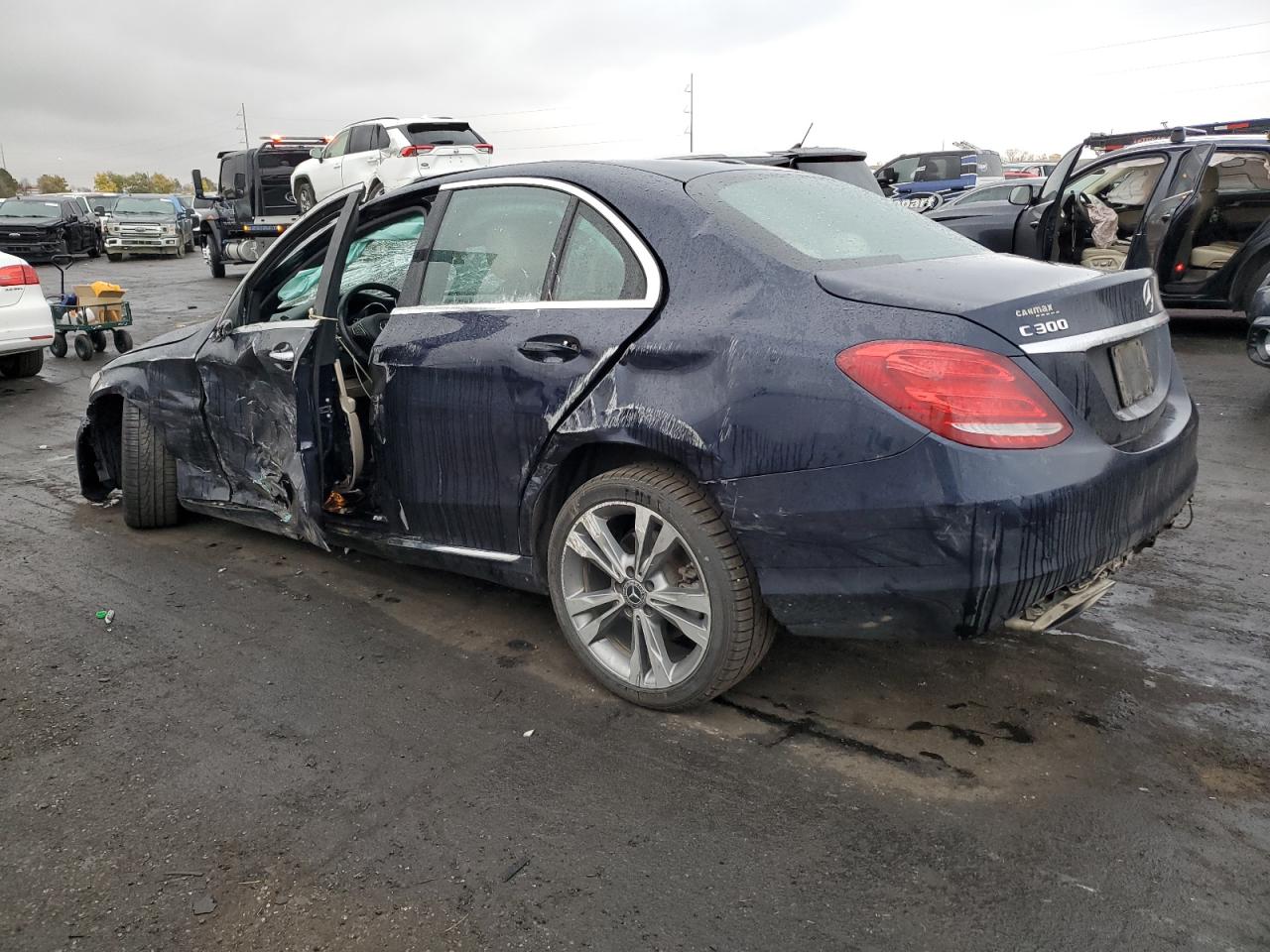 2018 Mercedes-Benz C-klasse VIN 55SWF4KB5JU239768 Copart auction photo, rollover damage thumbnail 2