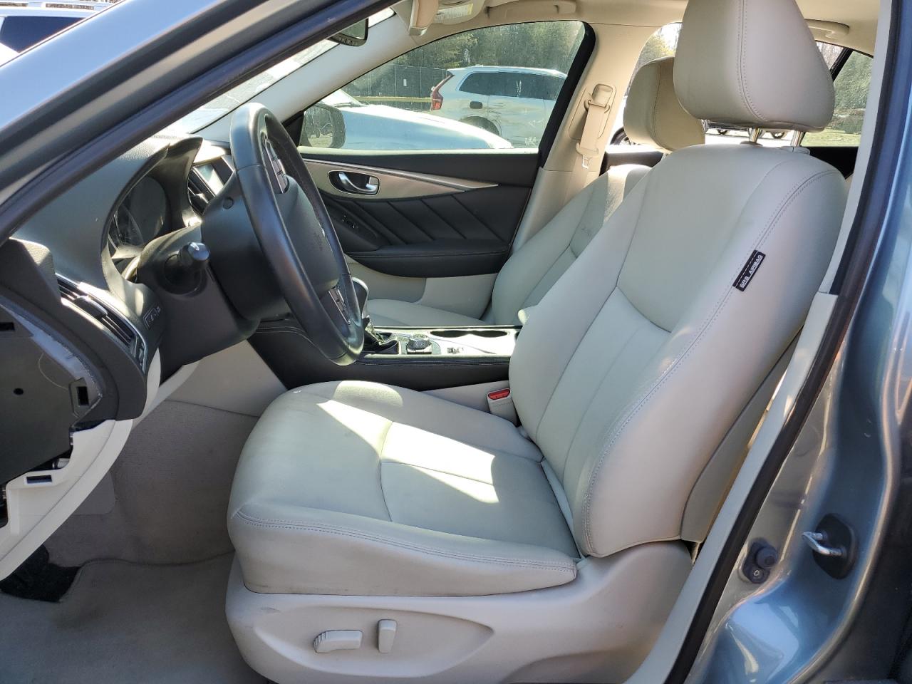 2015 Infiniti Q50 VIN JN1BV7APXFM354630 Copart auction photo, front end / vandalism damage thumbnail 7
