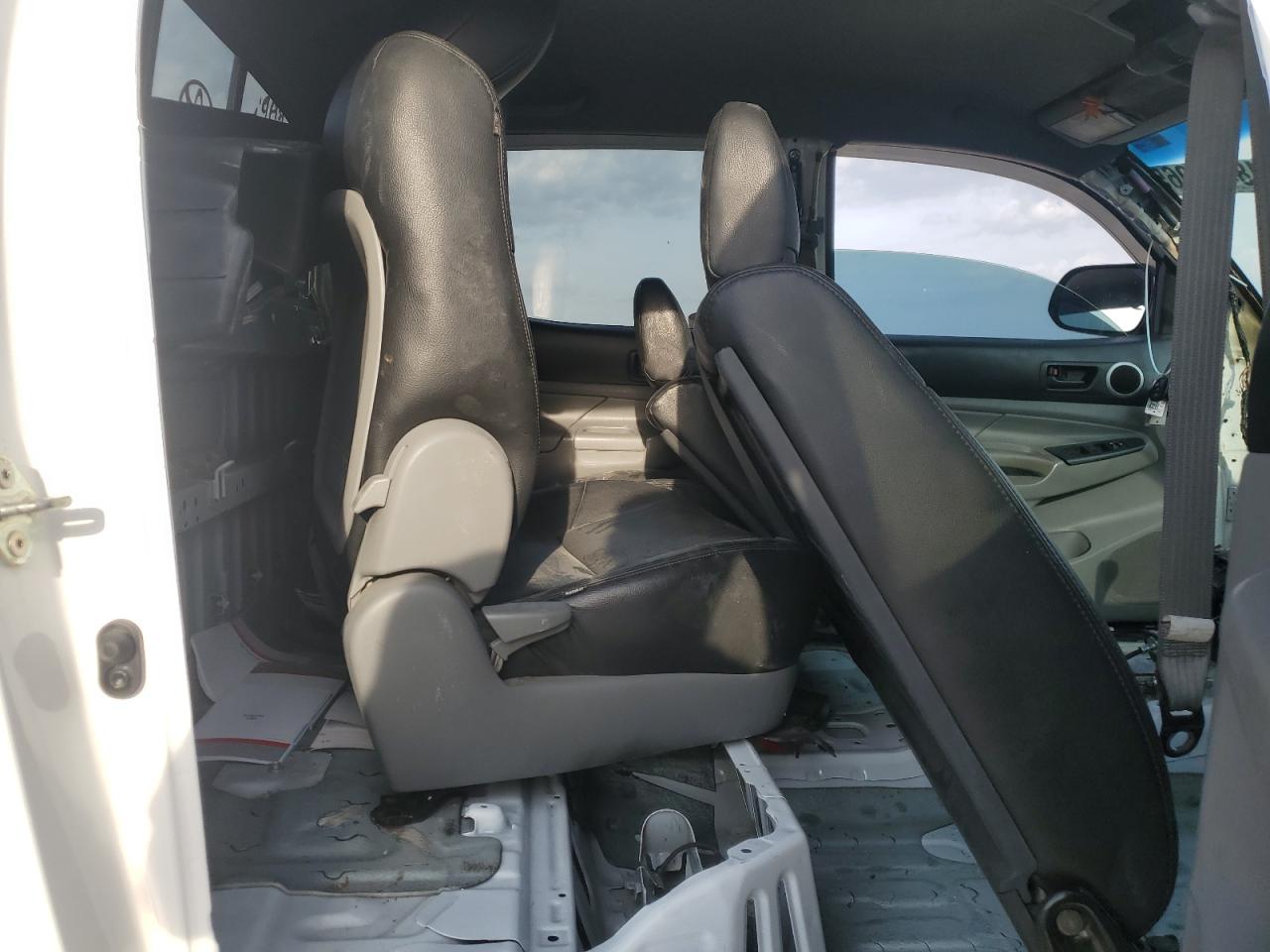 2014 Toyota Tacoma VIN 3TMLU4ENXEM139487 Copart auction photo, burn - interior / front end damage thumbnail 10