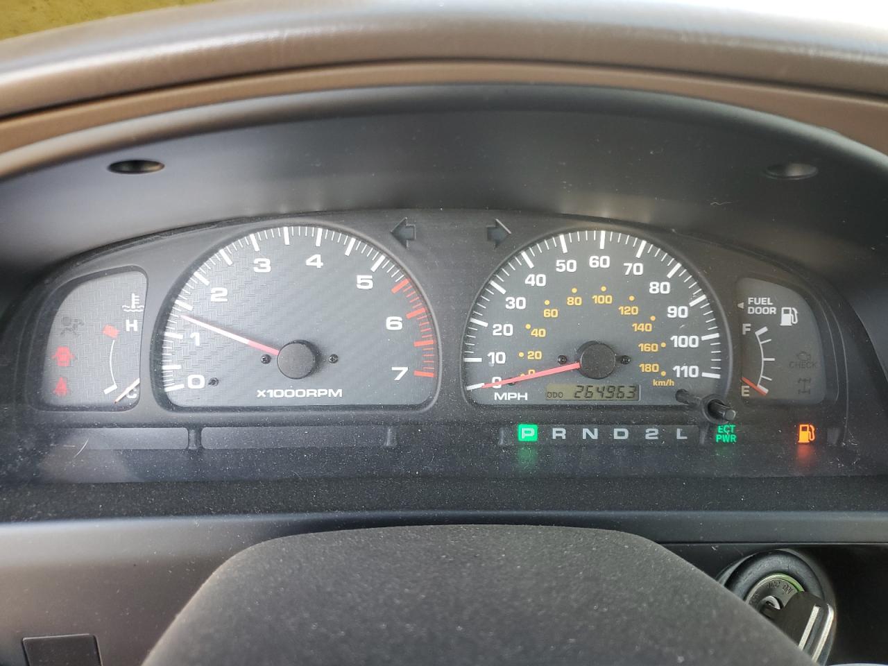 2000 Toyota 4Runner VIN JT3HN86R5Y0297162 Copart auction photo, vandalism damage thumbnail 9