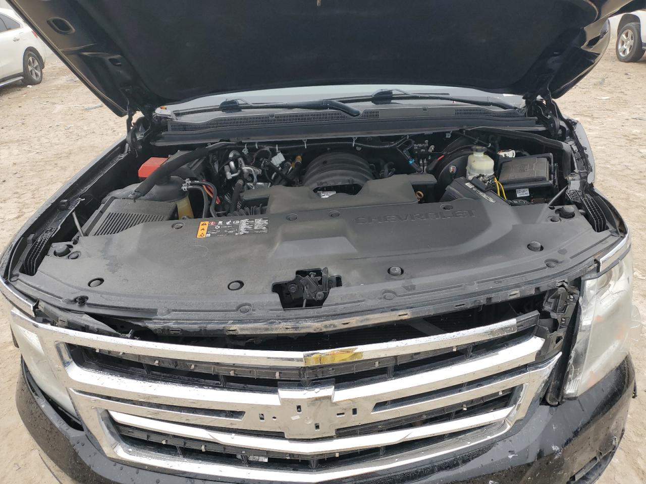 2020 Chevrolet Tahoe VIN 1GNLCDEC1LR177579 Copart auction photo, front end / minor dent/scratches damage thumbnail 13