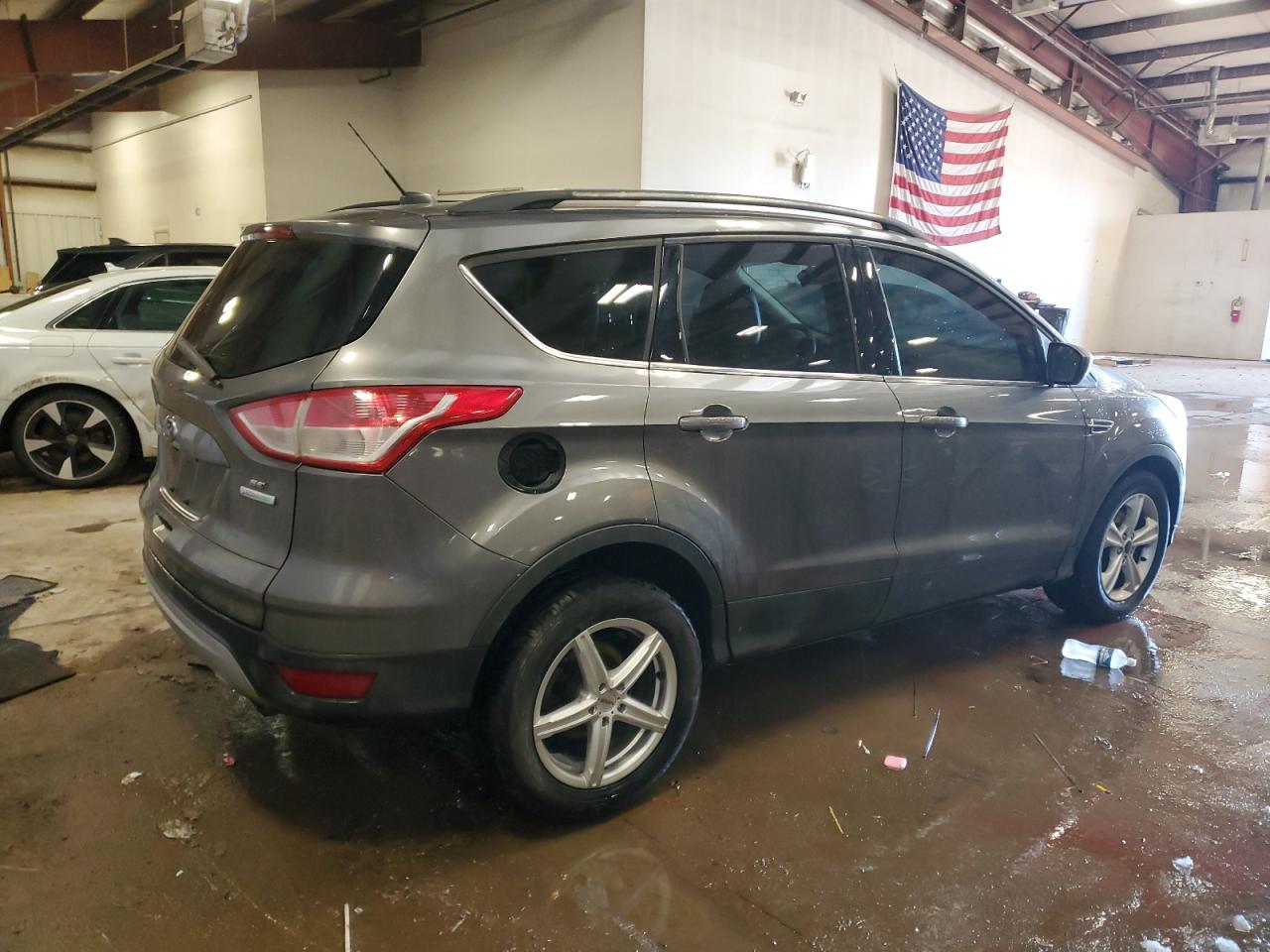 2014 Ford Escape VIN 1FMCU0GX2EUE38275 Copart auction photo, front end damage thumbnail 3