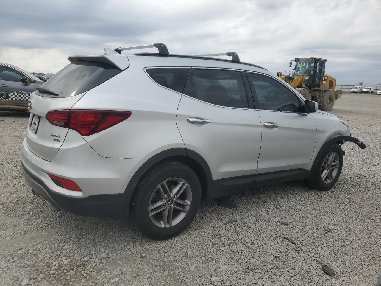 2017 Hyundai Santa Fe VIN 5XYZUDLB2HG467295 Copart auction photo, front end damage thumbnail 3