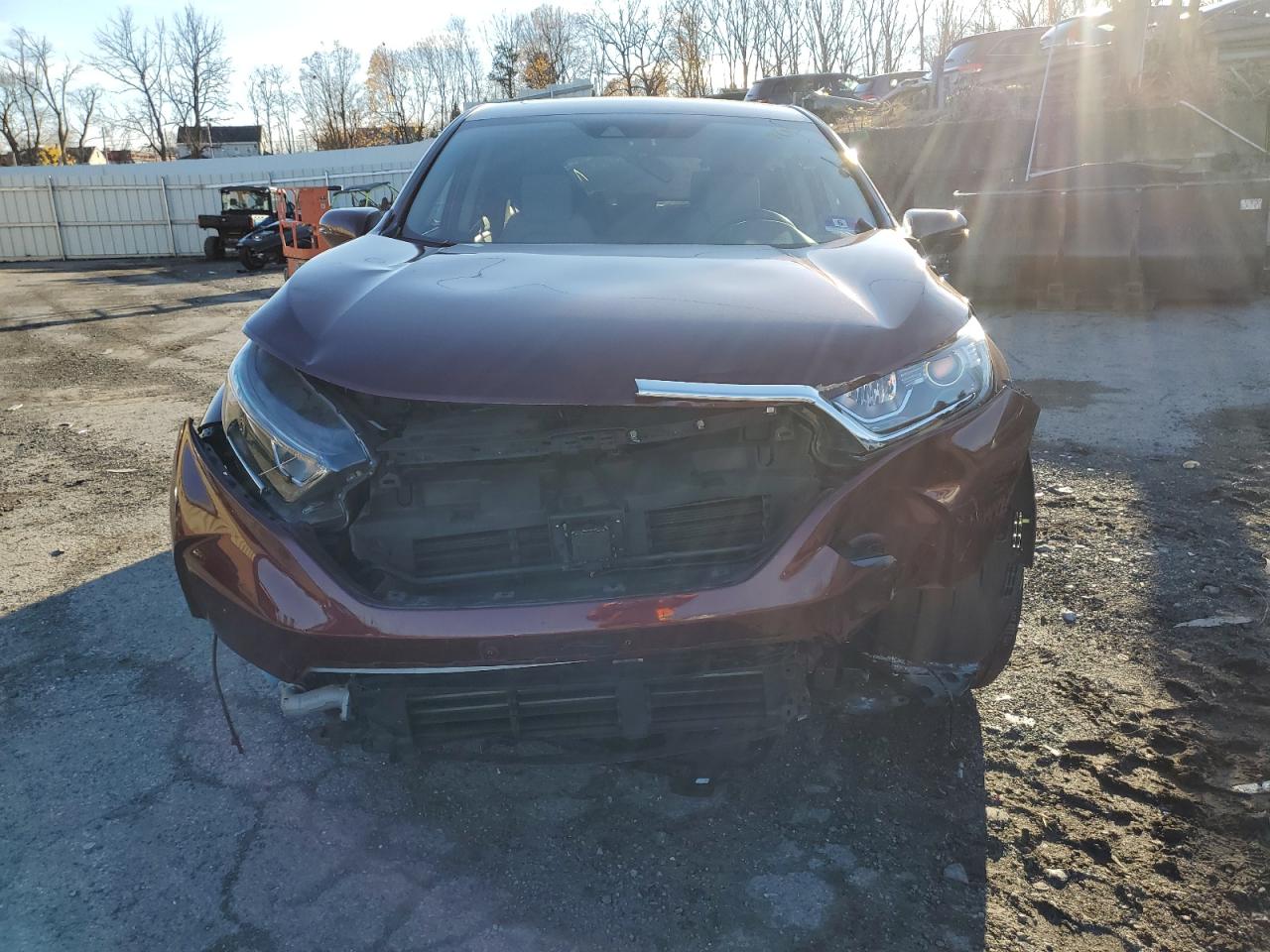 2017 Honda CR-V VIN 2HKRW2H59HH647092 Copart auction photo, front end / minor dent/scratches damage thumbnail 5