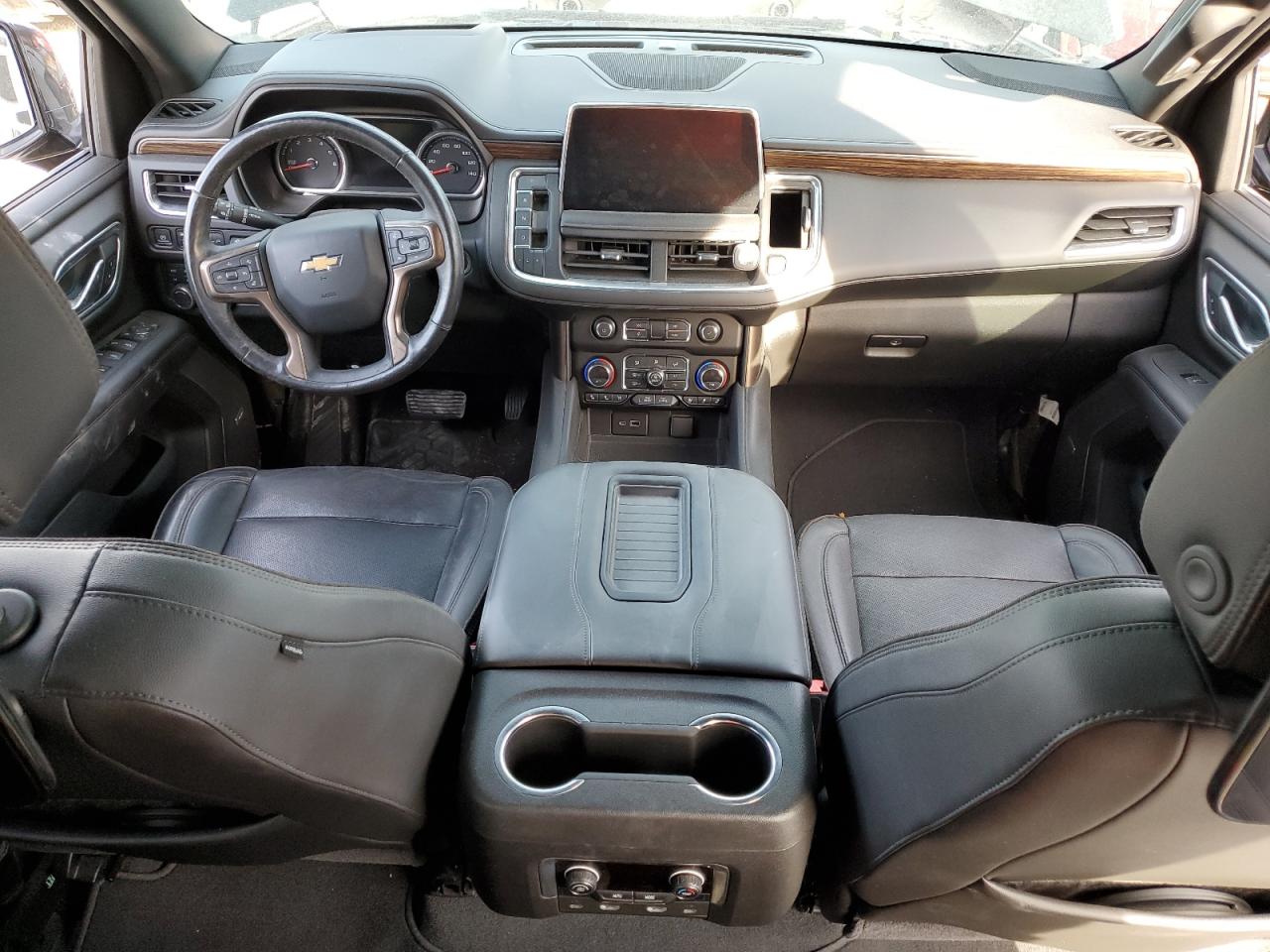 2021 Chevrolet Tahoe VIN 1GNSKTKL1MR155418 Copart auction photo, water/flood / minor dent/scratches damage thumbnail 8