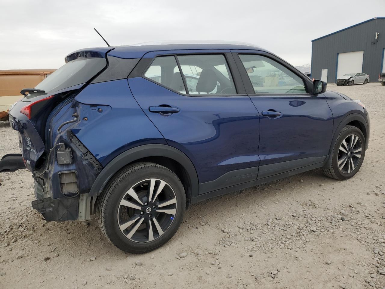 2019 Nissan Kicks VIN 3N1CP5CU7KL506616 Copart auction photo, rear end damage thumbnail 3