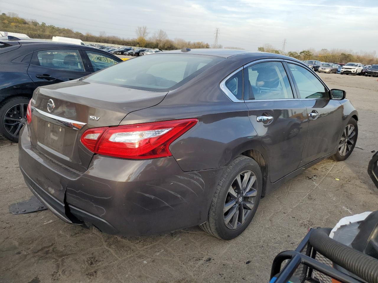 2017 Nissan Altima VIN 1N4AL3AP9HC183925 Copart auction photo, front end damage thumbnail 3