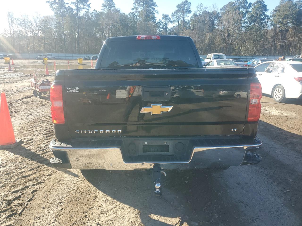 2015 Chevrolet Silverado VIN 3GCPCREC4FG307334 Copart auction photo, all over damage thumbnail 6