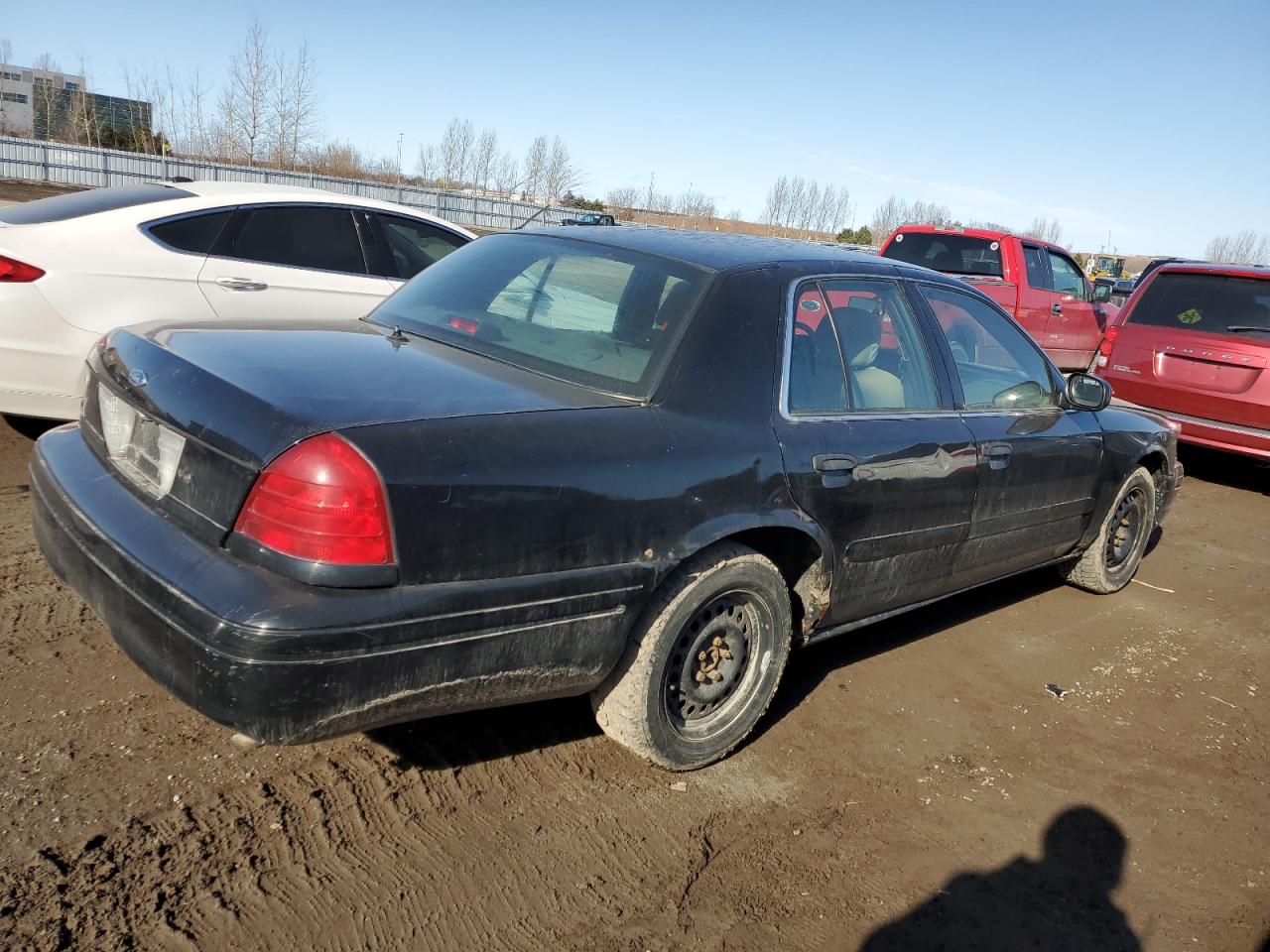2003 Ford Crown Victoria VIN 2FAFP71W93X220363 Copart auction photo, front end / side damage thumbnail 3